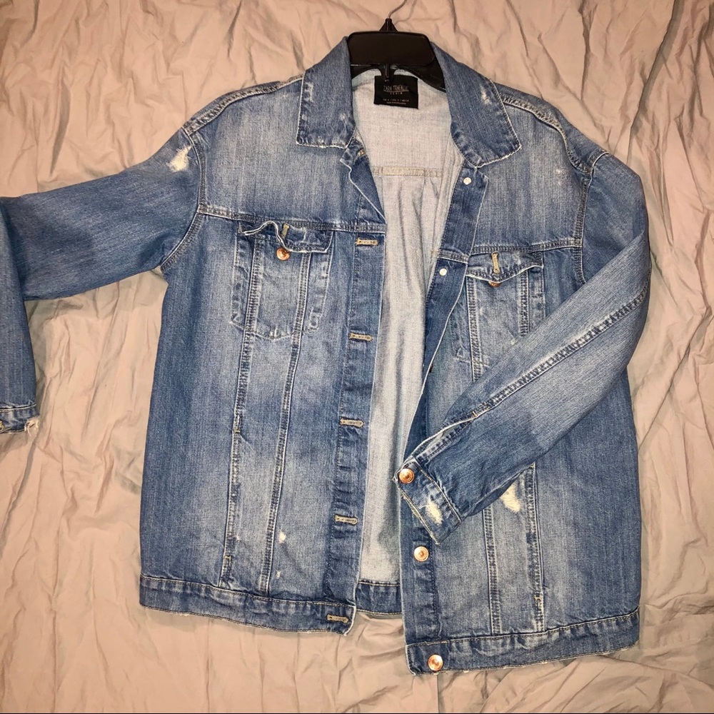 zara denim jacket.